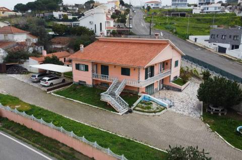 Moradia unifamiliar T3 em Arruda dos Vinhos