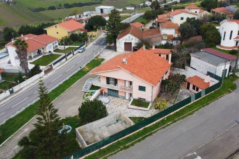 Moradia unifamiliar T3 em Arruda dos Vinhos