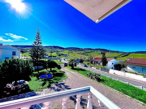 Moradia unifamiliar T3 em Arruda dos Vinhos