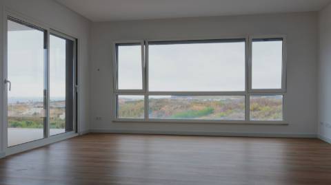 Moradia T3 com vista mar, localizada em Abelheira