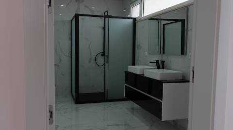 Moradia T3 com vista mar, localizada em Abelheira