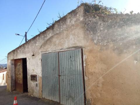 Casa Térrea para Restauro