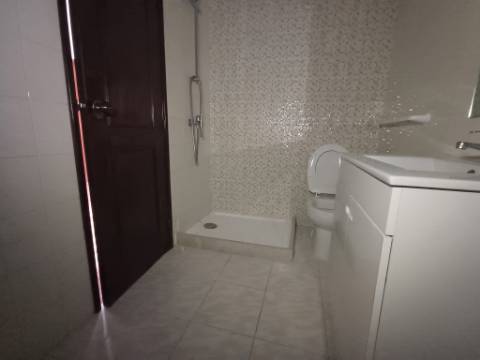 Apartamento T2, localizado em Lourinhã