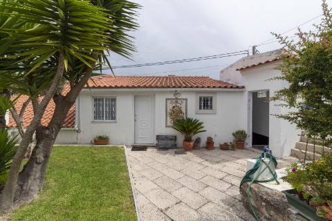 Solar (antiga casa senhorial da Quinta da Marteleira)