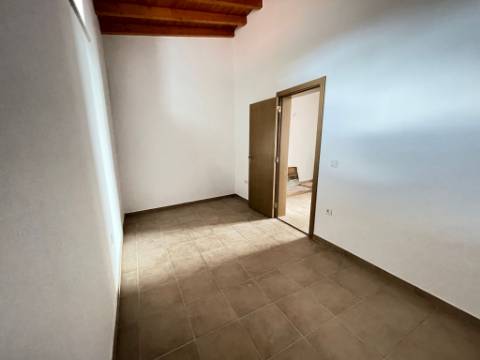 Moradia T2, localizada em Reguengo Grande