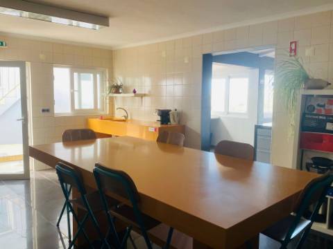 Moradia T3 localizada em Seixal- Lourinhã