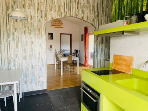 Moradia T3 localizada em Seixal- Lourinhã