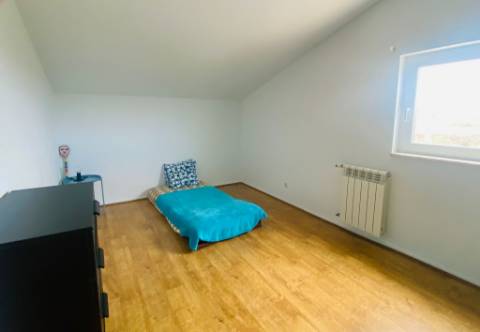 Moradia T3 localizada em Seixal- Lourinhã