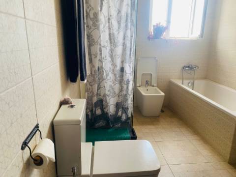 Moradia T3 localizada em Seixal- Lourinhã