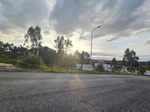 Lote Terreno Industrial Torre Vedras