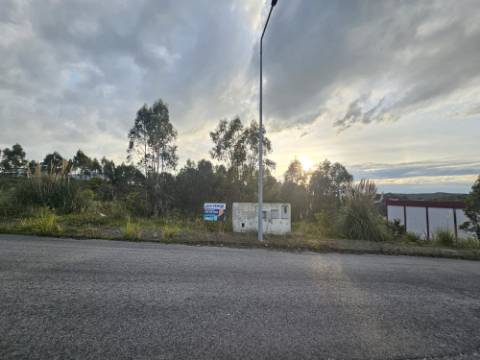 Lote Terreno Industrial Torre Vedras