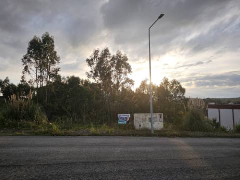 Lote Terreno Industrial Torre Vedras