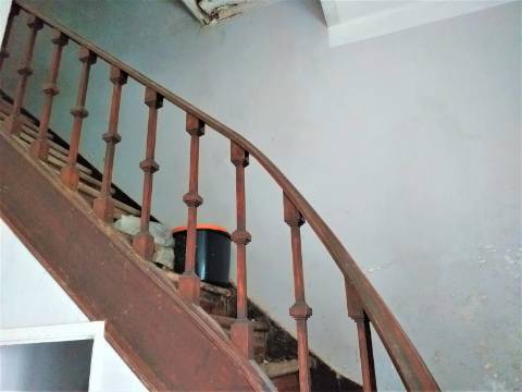 Propriedade espetacular e única à venda no centro do Bombarral