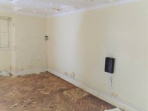 Propriedade espetacular e única à venda no centro do Bombarral