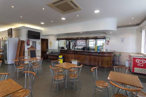 Habitação com piso para restauração