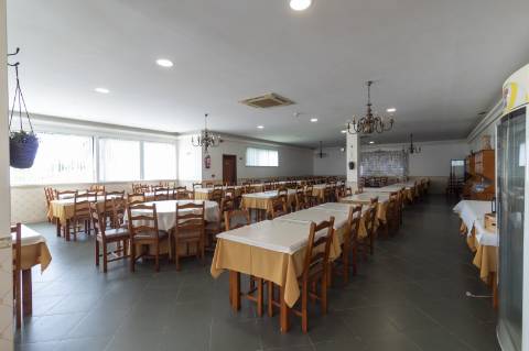 Habitação com piso para restauração