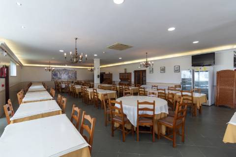 Habitação com piso para restauração