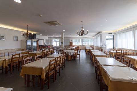 Habitação com piso para restauração