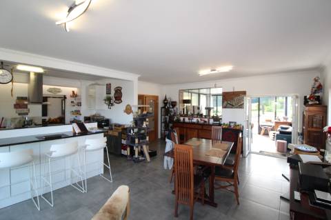 Moradia T5, localizada em Carvalhal Benfeito- Caldas das Rainha