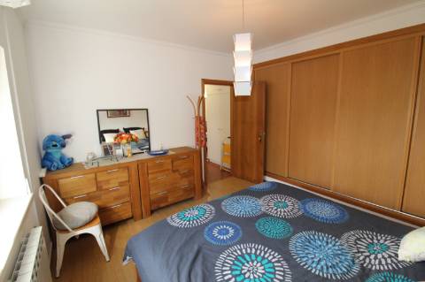 Moradia T5, localizada em Carvalhal Benfeito- Caldas das Rainha