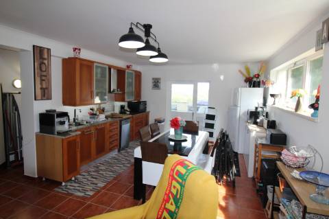 Moradia T5, localizada em Carvalhal Benfeito- Caldas das Rainha