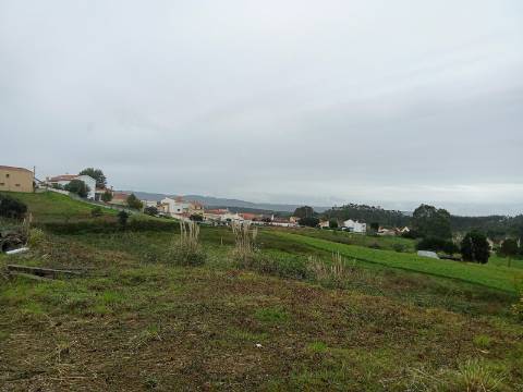 Terreno Misto para Construção