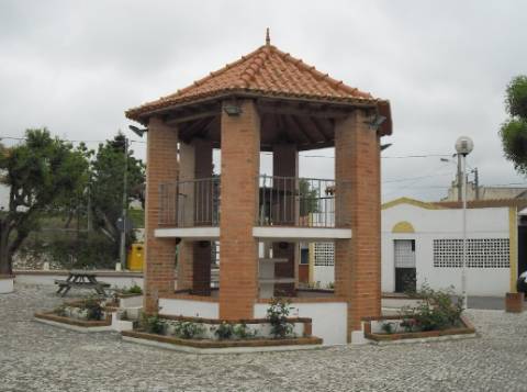 Terreno Misto para Construção