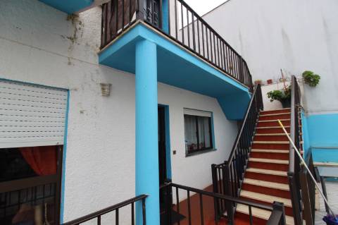 Moradia à venda Centro Nazaré, em 2º linha Mar