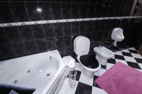 Moradia à venda Centro Nazaré, em 2º linha Mar