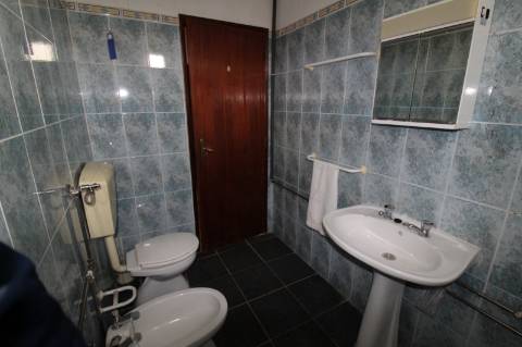 Moradia à venda Centro Nazaré, em 2º linha Mar