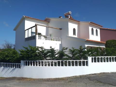 Moradia T3 - Serra D'el Rei, poucos minutos da maravilhosa praia do Baleal