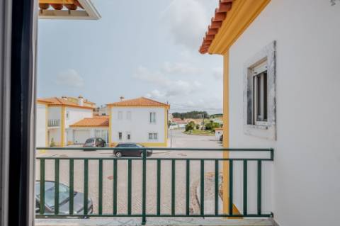 Moradia T3 - Santa Bárbara Lourinhã