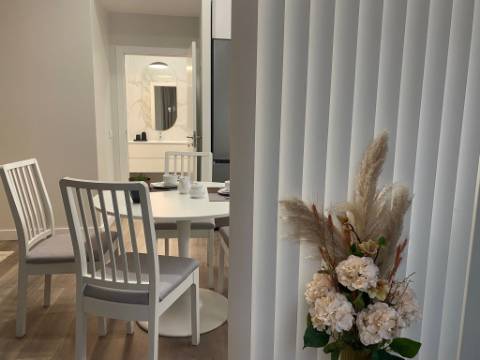 Apartamento remodelado T1 com projeto para licenciamento de alojamento local