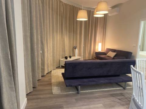 Apartamento remodelado T1 com projeto para licenciamento de alojamento local