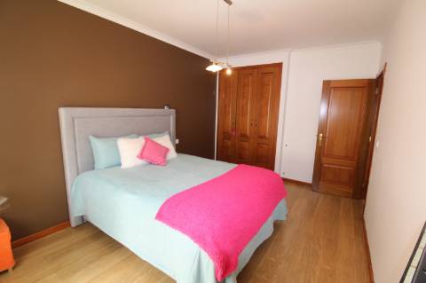 Apartamento T3 no Rés-do-Chão - Nazaré