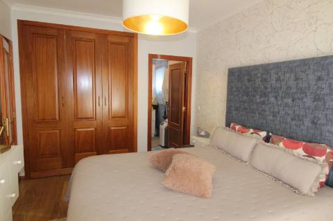 Apartamento T3 no Rés-do-Chão - Nazaré