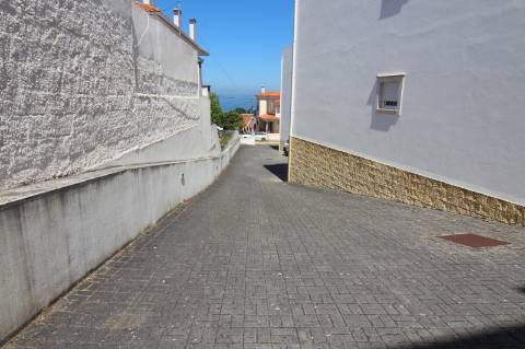 Apartamento T3 no Rés-do-Chão - Nazaré