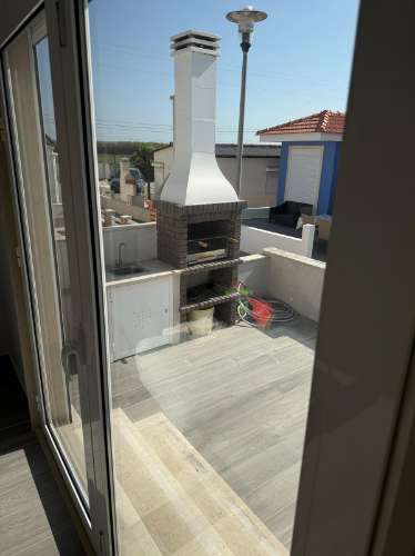 Moradia Térrea com Terraço e Piscina - BalealCoop