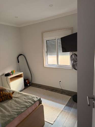 Moradia Térrea com Terraço e Piscina - BalealCoop