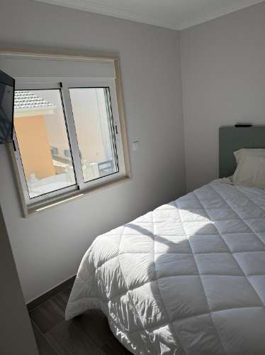 Moradia Térrea com Terraço e Piscina - BalealCoop