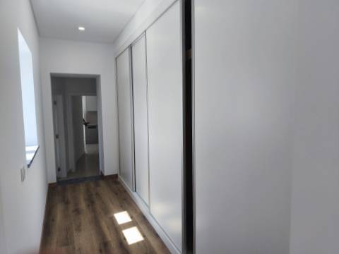 Moradia T3 em Vila Seca, Maxial