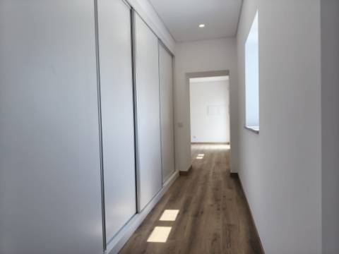 Moradia T3 em Vila Seca, Maxial