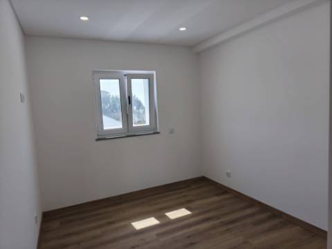 Moradia T3 em Vila Seca, Maxial