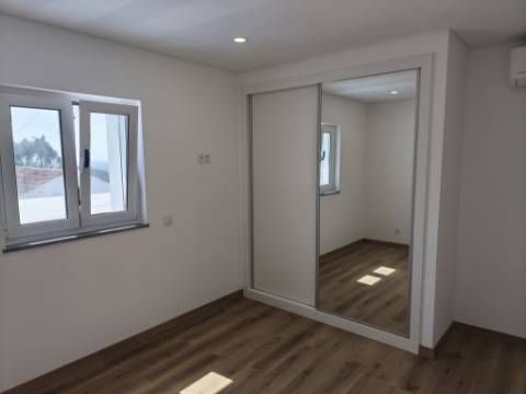 Moradia T3 em Vila Seca, Maxial