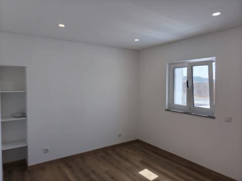 Moradia T3 em Vila Seca, Maxial