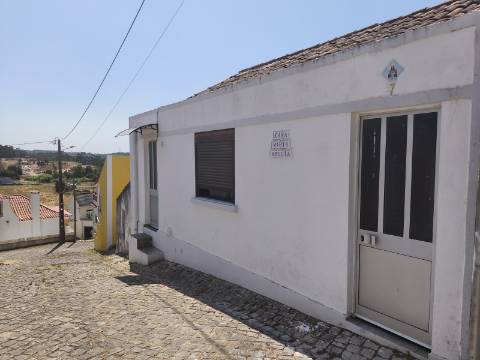 Casa Antiga com Charme - T2 com Vista Serra