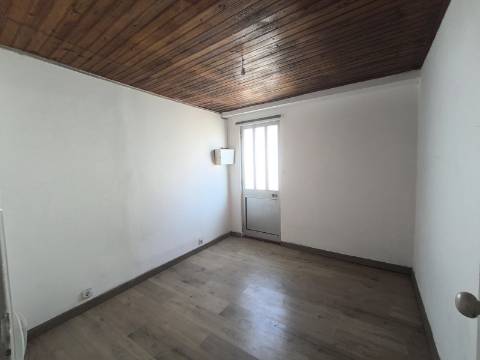 Casa Antiga com Charme - T2 com Vista Serra