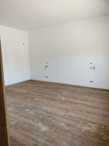 MORADIA ISOLADA

-5 Quartos, 582 m2 
-Marco, Marco de Canaveses
- O imóvel está a ser vendido no estado atual.
