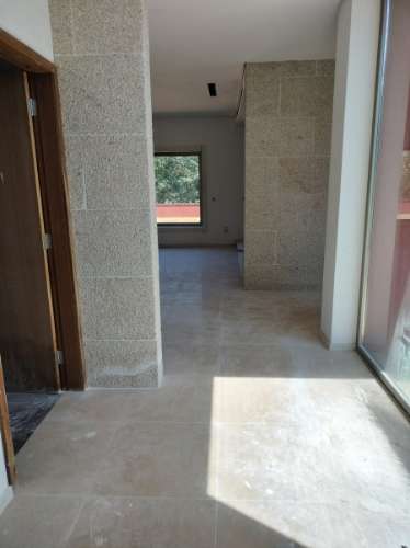 MORADIA ISOLADA

-5 Quartos, 582 m2 
-Marco, Marco de Canaveses
- O imóvel está a ser vendido no estado atual.
