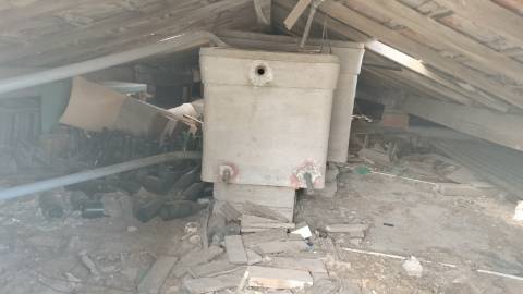 Moradia + armazém ( 2 artigos) para recuperar.
Salgueiros Canidelo, V N Gaia